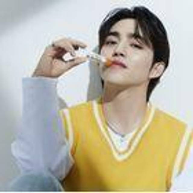 Some By Mi V10 Hyal Lip Sun Protector Beskyttende læbepomade SPF 15