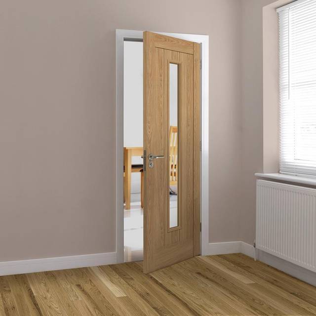 JB Kind Hudson Glazed Cottage Oak Laminated Internal Door 1981 x 686mm - JB Kind Doors - Brown - 0.7 x 2m