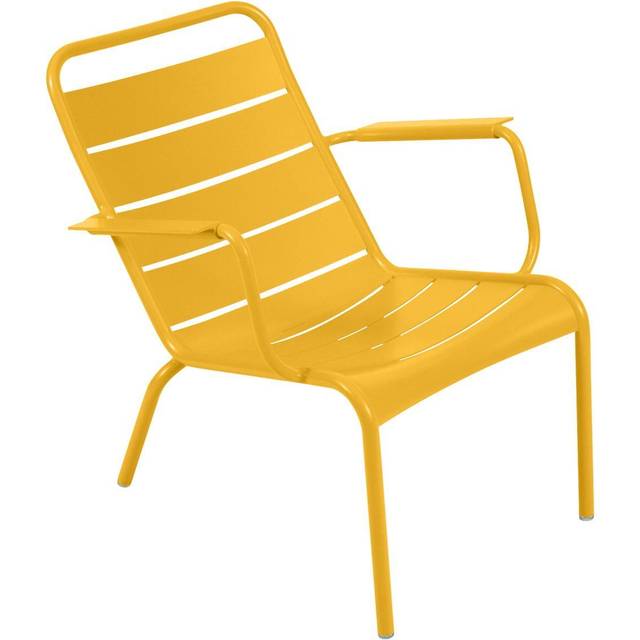 Fermob - Luxembourg Low Outdoor Armchair - honig/texturiert/BxHxT 70x72x86cm/UV-beständig/stapelbar - honey (72.0 x 70.0 x 86.0cm)