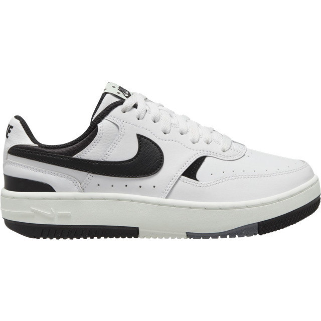 Nike Gamma Force Trainers in White & Black - White/Black