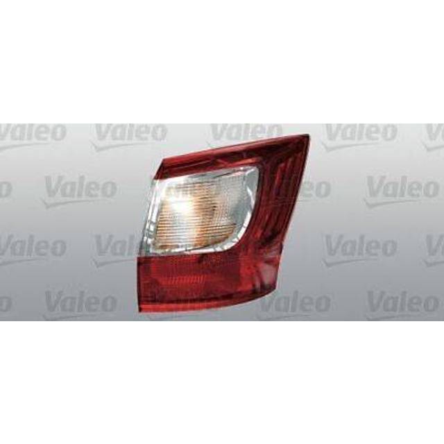 C-max Rear Left Outer Light Brake Lamp Fits Ford Oe 1686891 Valeo 44447