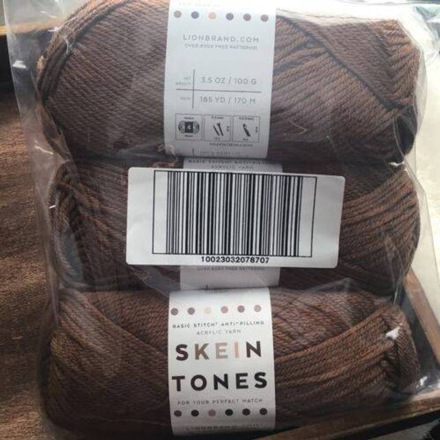 Lion Brand Yarn Basic Stitch Skein Tones    AntiPilling Knitting Yarn  Yarn for Crocheting  1Pack  Truffle