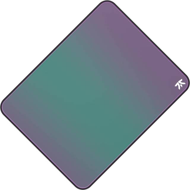Fnatic JET M Pro spelmusmatta för Esports | hastighet vattentät yta | sydda kanter och halkfri gummibas | storlek medium | holografiskt laminat | 360 x 280 x 3 mm
