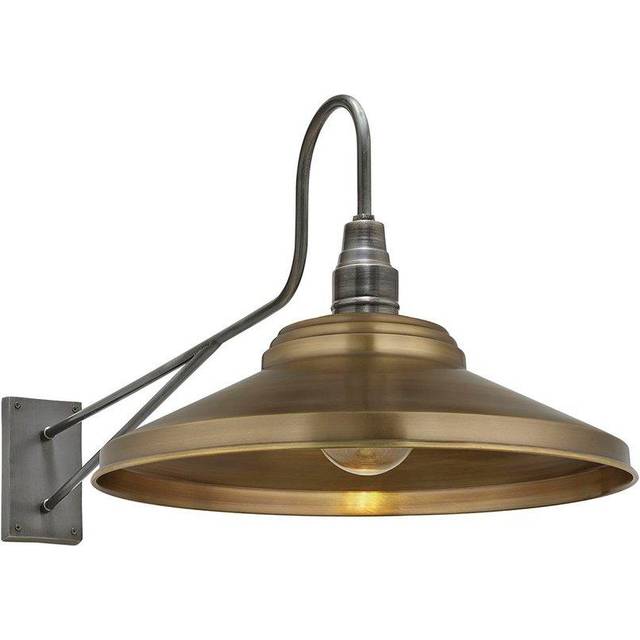 Long Arm Giant Step Wall Light – 18 Inch – Brass