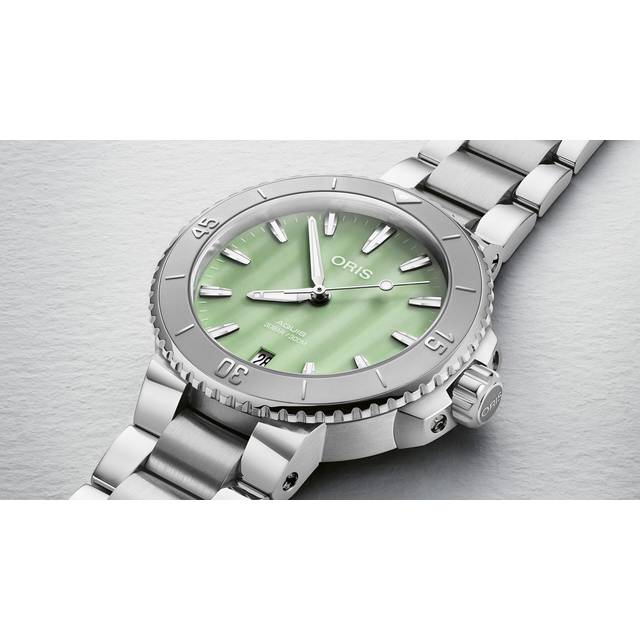 ORIS Aquis Date 36.5mm 733-7770-4157-07-8-18-05P Automatklocka