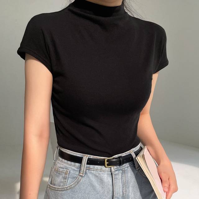 DAZY High Neck Solid Tee