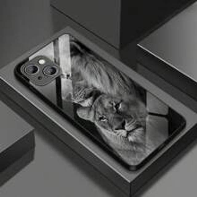 SHEIN 1pc Lion Pattern Black Glass Case Compatible With Apple 11/12/13/14/15 Plus/16/16 Pro Max And A53/A54/A55/S24/S24 FE/S24 Ultra Etc.
