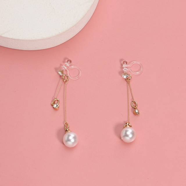 SHEIN Faux Pearl Decor Clip On Earrings