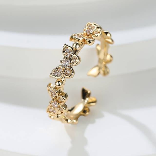 SHEIN Butterfly Decor Cuff Ring