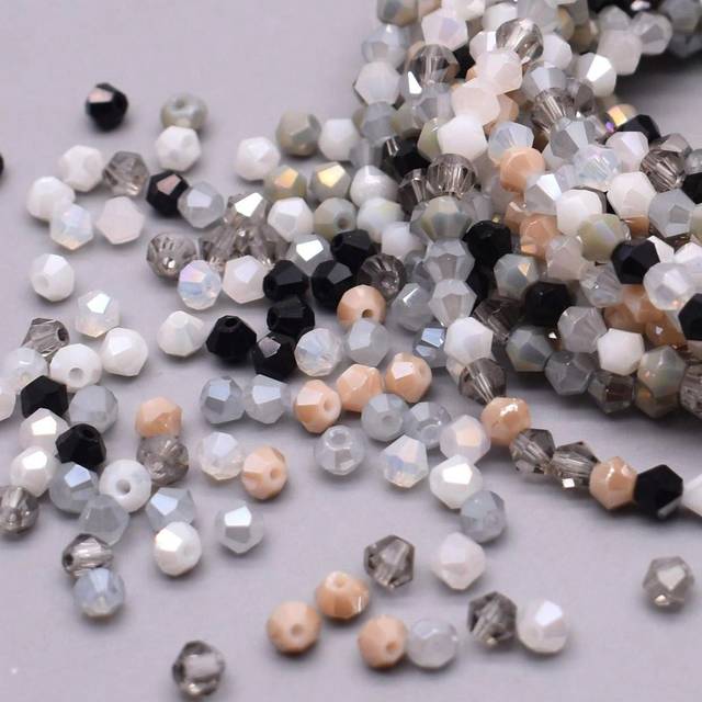 SHEIN 200pcs 4mm Black White mix color glass loose beads