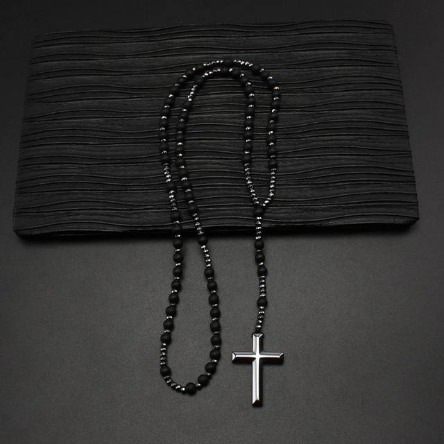 SHEIN Men Cross Charm Beaded Necklace