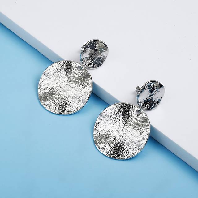 SHEIN Asymmetric Texture Circular Pendant Clip-On Earrings