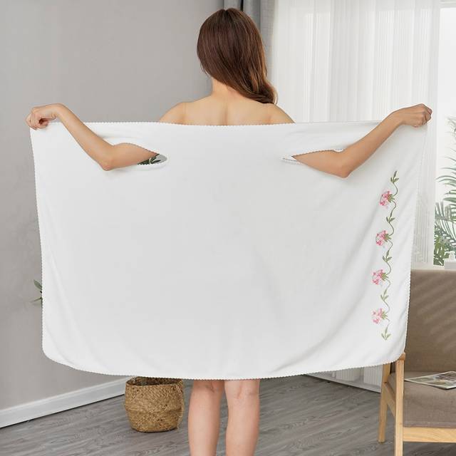 SHEIN 1pc Women Plain Embroidered Bathrobe *Please Refer To Size Chart* Teenager Bath Robe, Bathroom Sleepwear, Rapid Drying Super Soft Coral Fleece Absorbe