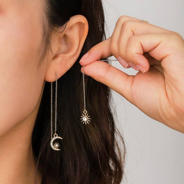 SHEIN Rhinestone Sun & Moon Decor Mismatched Threader Earrings