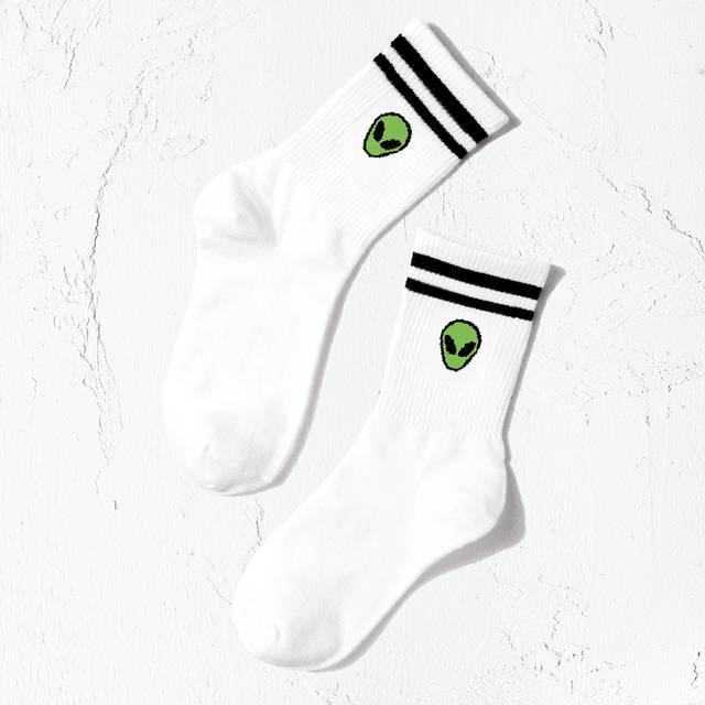 SHEIN 1pair Women&#39;s Alien Pattern Mid-Calf Socks, Soft Comfortable Breathable Moisture-Wicking, Fashionable And Versatile, Suitable For Festivals And Daily