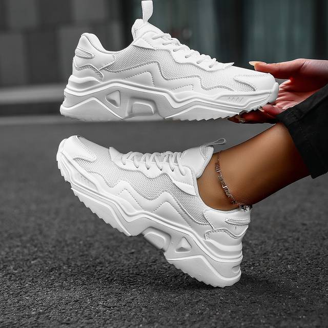 SHEIN 2025 Casual Sports Shoes, Breathable Retro Sneakers, Soft Sole Running Shoes For Women, Fashion Platform Sneakers