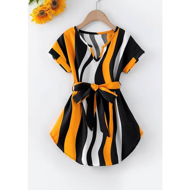 SHEIN Toddler Girls Colourblock Notched Neck Dolman Sleeve Belted Dress