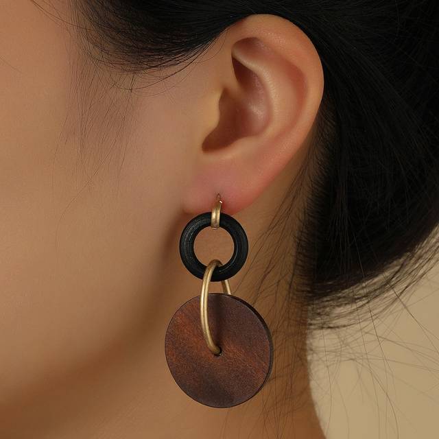 SHEIN Wooden Round Drop Earrings