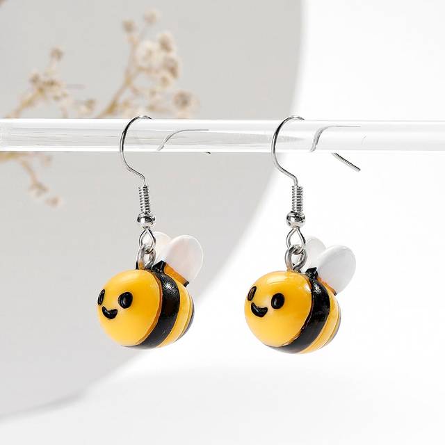1 par Cartoon Bee Design 3d Dingla örhängen med oljedroppeeffekt för kvinnor, söta festsmycken - Gul (En-Storlek)