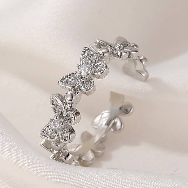 SHEIN 1pc Simple & Versatile Copper Butterfly Joint Ring Embedded With Rhinestone & Cubic Zirconia For Women&#39;s Daily Wear