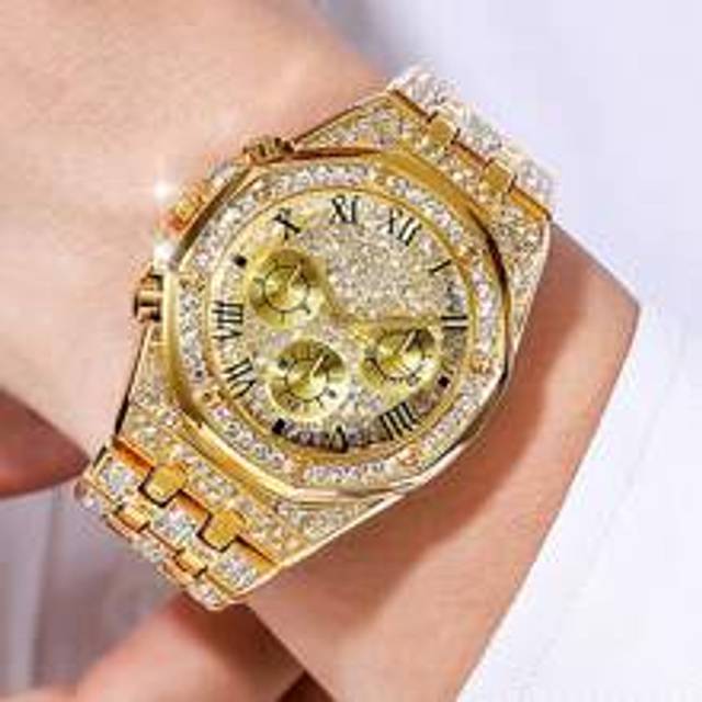 SHEIN 1pc Fashion Business Luxury Lady&#39;s Faux 3-Eye Stainless Steel Quartz Watch, Suitable For Daily Wear