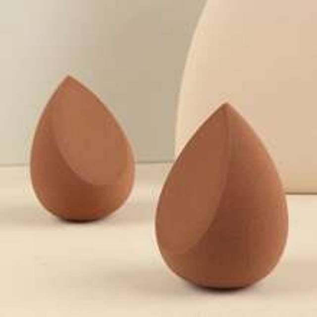 SHEIN Makeup Sponge, 2pcs Super Soft Coffee Color Beauty Sponge Egg Water Drop Cut Cosmetic Sponge Makeup Blender
