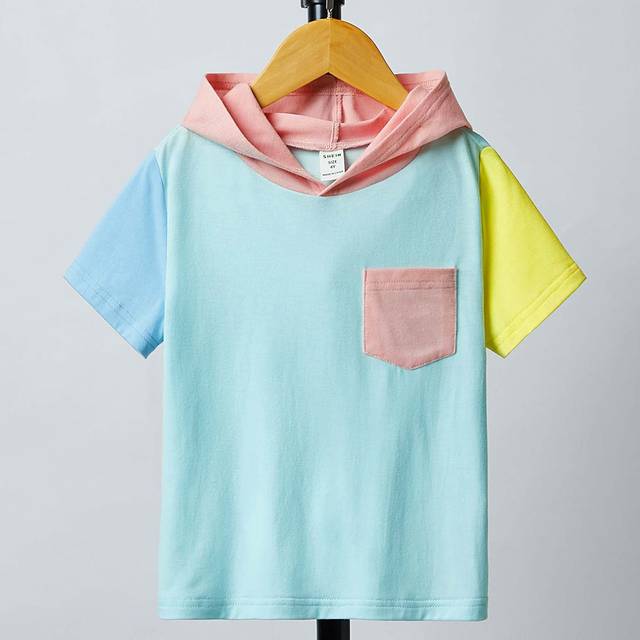 SHEIN Toddler Boys Colourblock Patched Pocket Hooded Tee