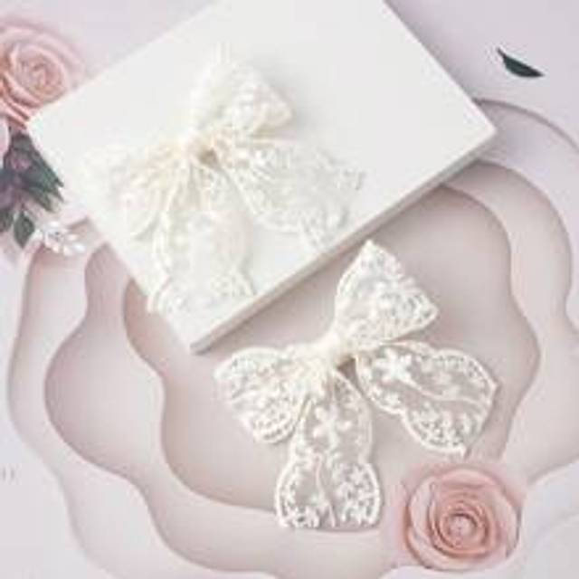 SHEIN 2pcs Toddler Girls Bow Decor Fashionable Alligator Hair Clip For Hair Decoration