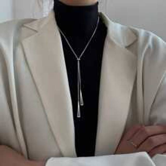 SHEIN Minimalist Y Lariat Necklace