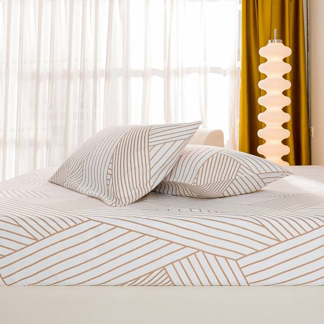 SHEIN Striped Pattern Fitted Sheet Set Without Filler