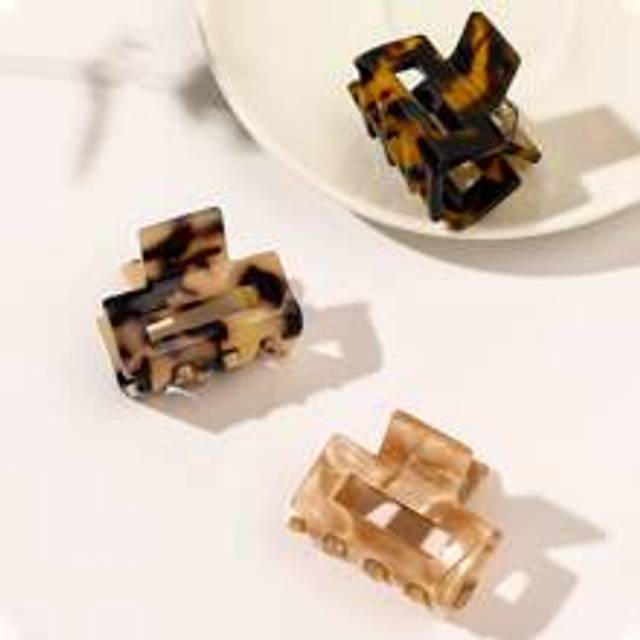SHEIN 3pcs Square Hair Claw For Everyday Styling Suitable For Campus Dating Vacation Daily Travel Casual Claw Clips Hair Clips Hair Jaw Clip Hair Clamps Hai