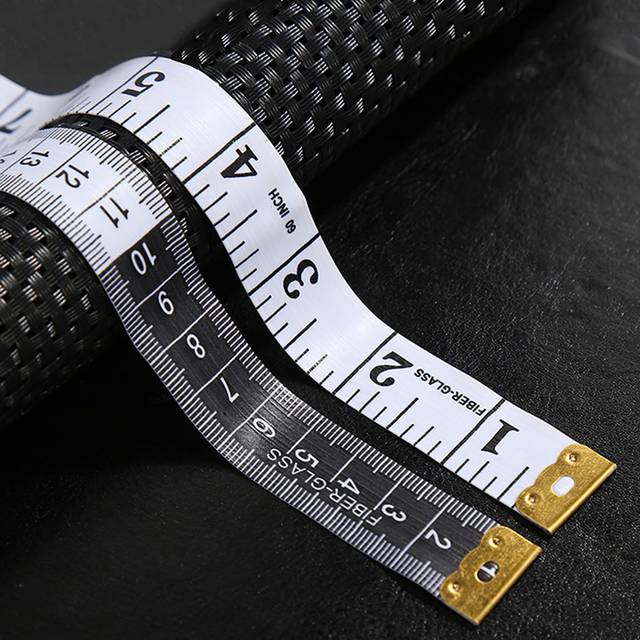 SHEIN 1pc Simple Tape Measure, 150cm PVC Double Sided Soft Body Sewing Scale Ruler For Daily
