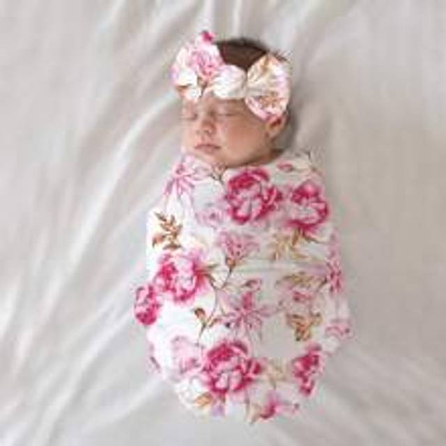 SHEIN Baby Girl Newborn Photography Floral Swaddling Blanket & Headband