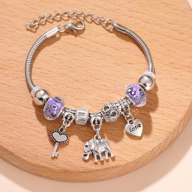SHEIN 1pc Fashion Zinc Alloy Elephant & Heart Charm Bead Decor Bracelet For Women For Gift Valentines,Mom,Mother,Mother&#39;s Day,Gift