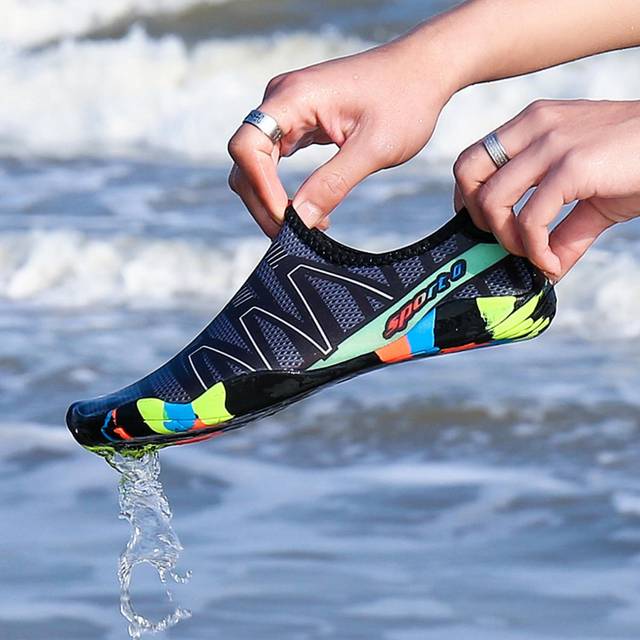 Simskor, Dykarskor, Strandskor för utomhusbruk, Skor för Couple Creek, Skor med barfota, Snorkelskor, Vattensportskor - Grå (EUR34,EUR35,EUR36,EUR37,EUR38,EUR39,EUR40,EUR41,EUR42,EUR43,EUR44,EUR45)