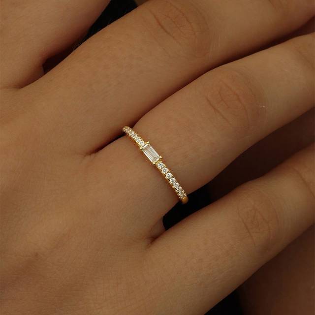 SHEIN 1pc Simple 925 Sterling Silver Cubic Zirconia Plated 18K Gold Ring, Suitable For Women&#39;s Daily Wear, Vacation And Dates, Gift