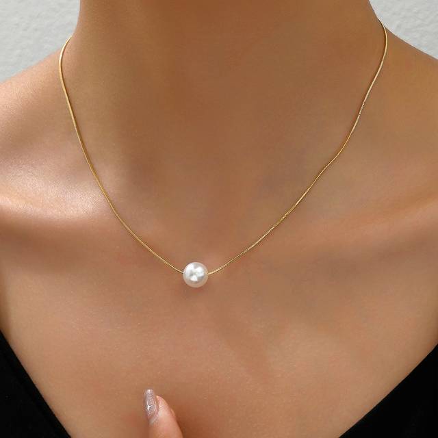 CAMBRIAN Single Faux Pearl Snake Chain Necklace, Fashionable, Simple And Elegant Collarbone Chain, Perfect Accessory For Dressing Up