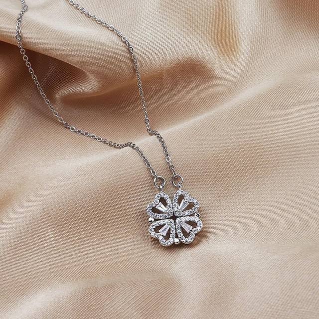 SHEIN 1 Pc Heart Shaped Four Leaf Clover Pendant Necklace  Women Love Clavicle Chain Gifts Openable Choker Jewelry
