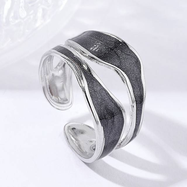 SHEIN 1pc Open End Titanium Steel Ring Suitable For Women
