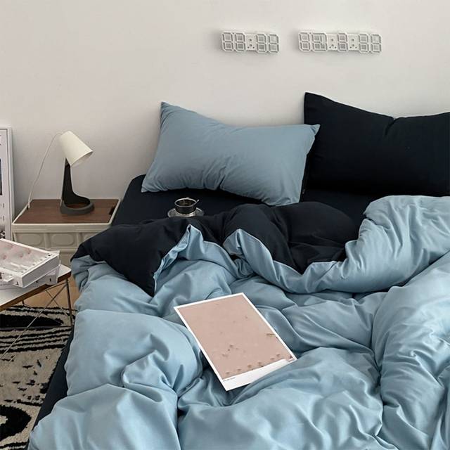 SHEIN 3 Pcs Light Blue & Deep Blue Dorm/Bedroom Bedding Set, Includes 1 Duvet Cover & 2 Pillow Shams, No Filling, Machine Washable, Back To School