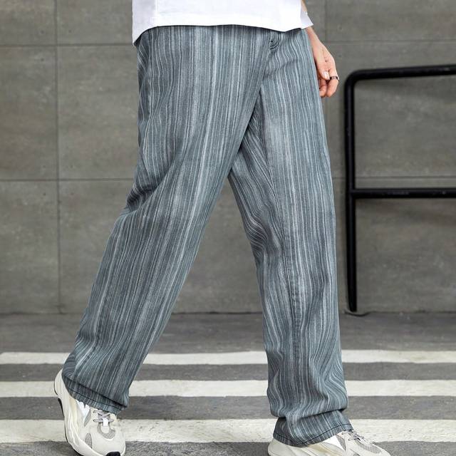 Manfinity Loose Men&#39;s Striped Print Straight Leg Jeans