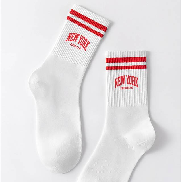 SHEIN 1pair Men&#39;s Mid-Calf Letter Printed Socks With Red Double Stripes Designed For Anti-Bacterial, Moisture Wicking, Casual, Fashionable, Sports And Daily
