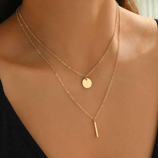 SHEIN 1pc Fashion Rectangle & Disc Pendant Layered Necklace For Women For Daily Decoration