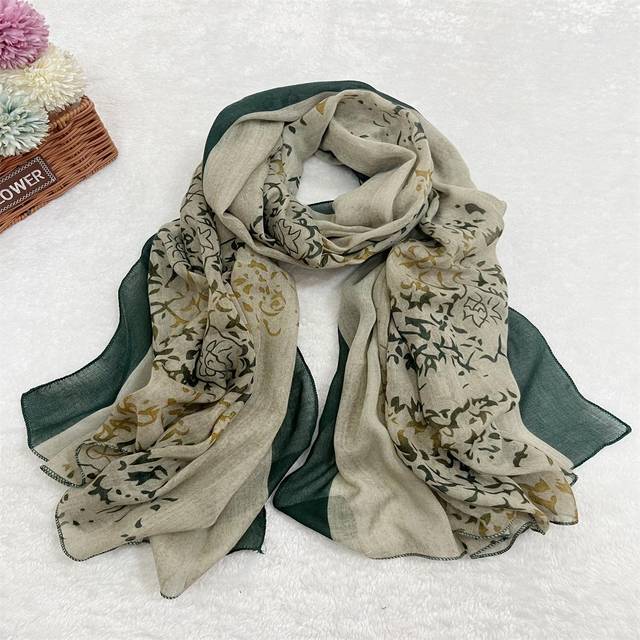 SHEIN 1pc Women Fashionable VintageBraided Literary Scarf Pure Handmade Elegant Wrinkle Wrap Scarf Casual Floral Graphic Print Women&#39;s Shawl For Daily Life