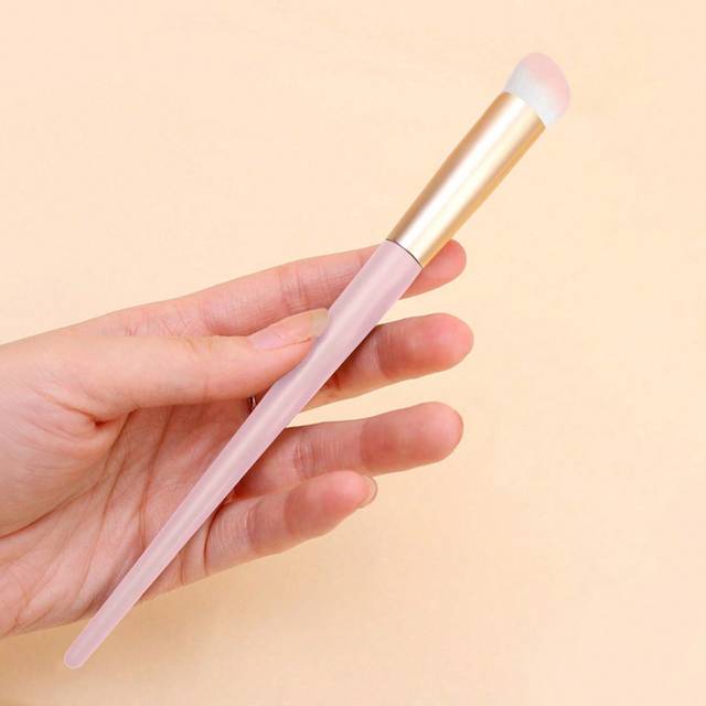 SHEIN Concealer Brush Foundation Brush Eye Mini Bevel Flat Top Nose Contour Brush 1pc Wooden Handle