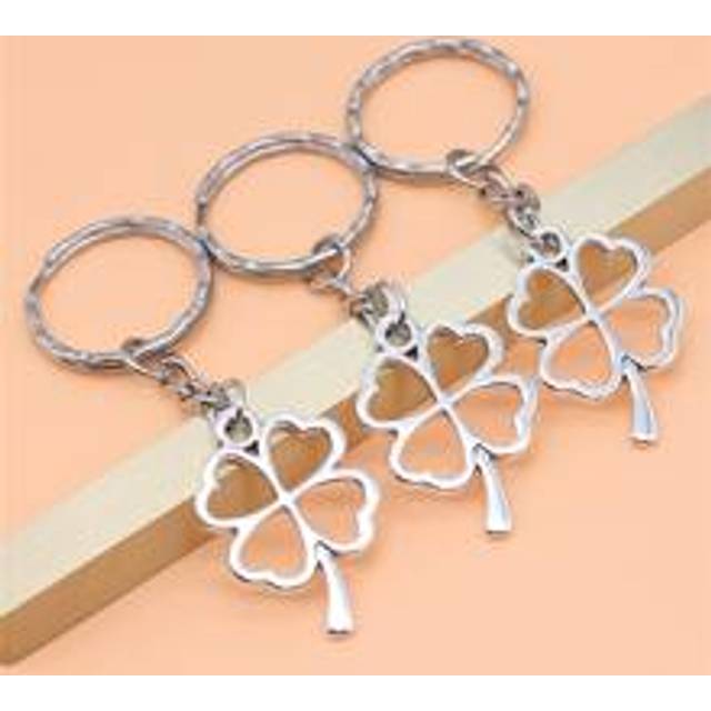 SHEIN 3pcs Hollow Out Four-Leaf Clover Charm Keychain For Crafts Hanging Keychain Bag Decoration Holiday Gift Casual