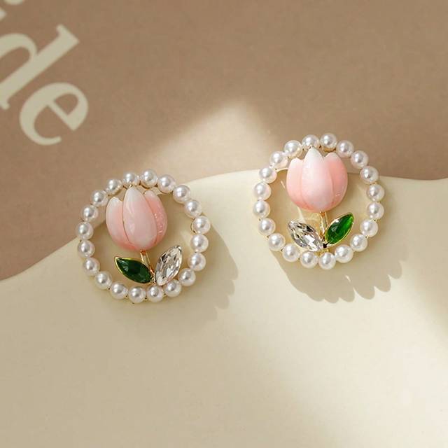 SHEIN 1pair Party Alloy Faux Pearl & Oil Drop Tulip Stud Earrings For Women Dating Gifts