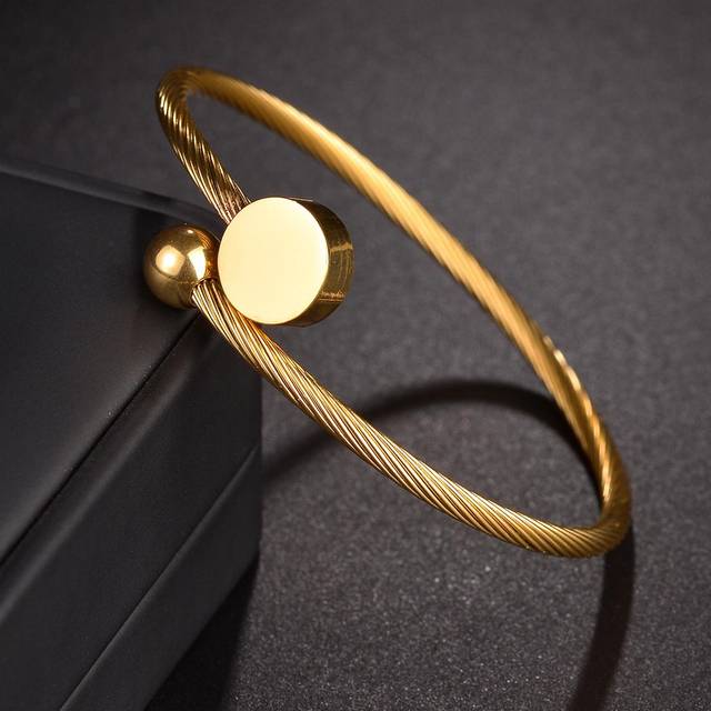 SHEIN 1pc Minimalist Round Decor Textured Detail Cuff Bangle For Men For Daily Decoration, For Jewelry Gift And Party