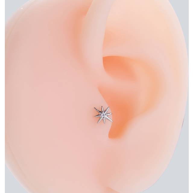 SHEIN 1pc Delicate Minimalist Eight-pointed Star Shaped Stainless Steel Ear Stud With Micro Inlaid Rhinestone For Cartilage Piercing
