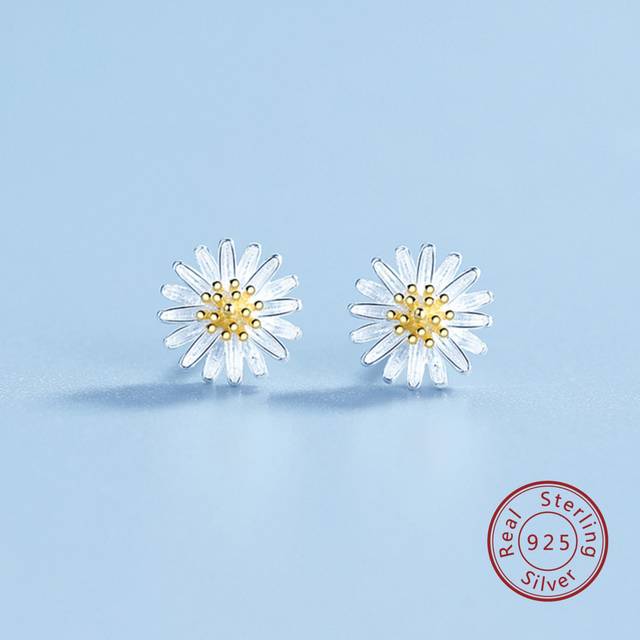 SHEIN 1pair Silver Sunflower Shaped Stud Earrings, Designer Women Daily Wear Elegant Jewelry Valentines